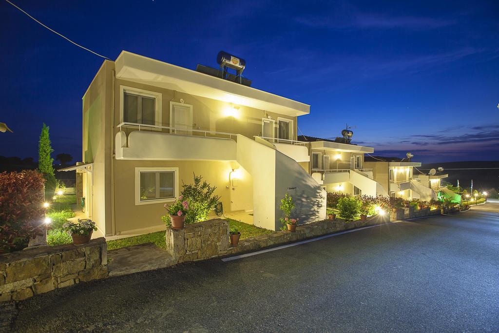 Sunny Hill Hotel Sani  Bagian luar foto